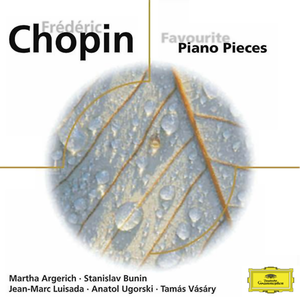 外国美女被绑在床上扒衣吸乳液
